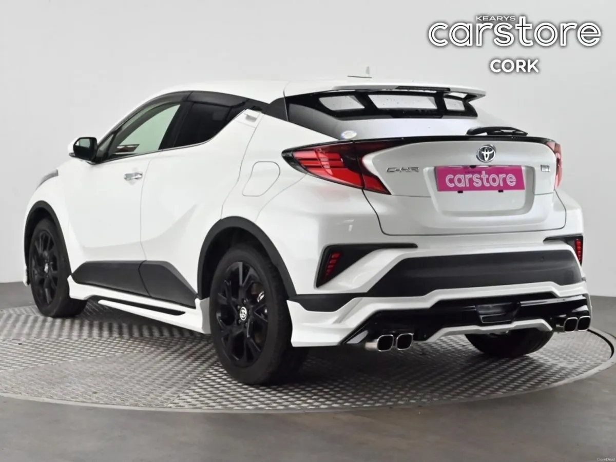Toyota C-HR 1.8 HYBRID Auto - Image 3