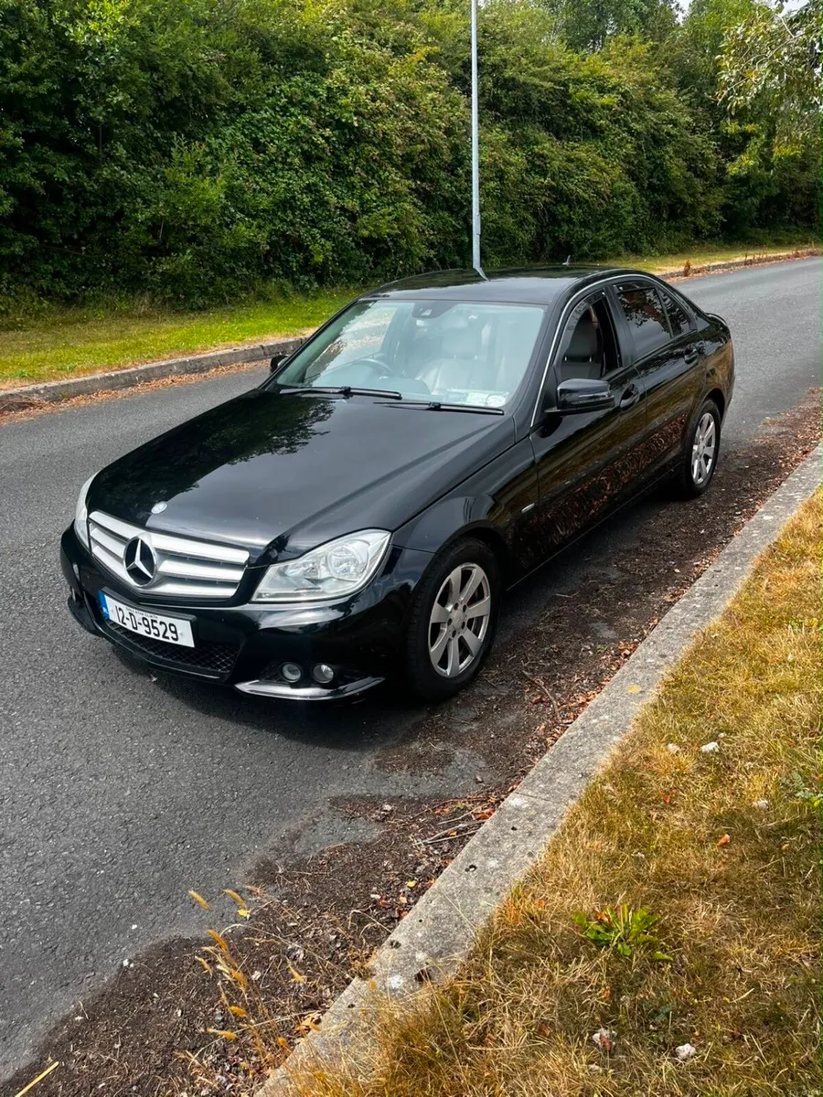C200 Mercedes Benz - Image 1