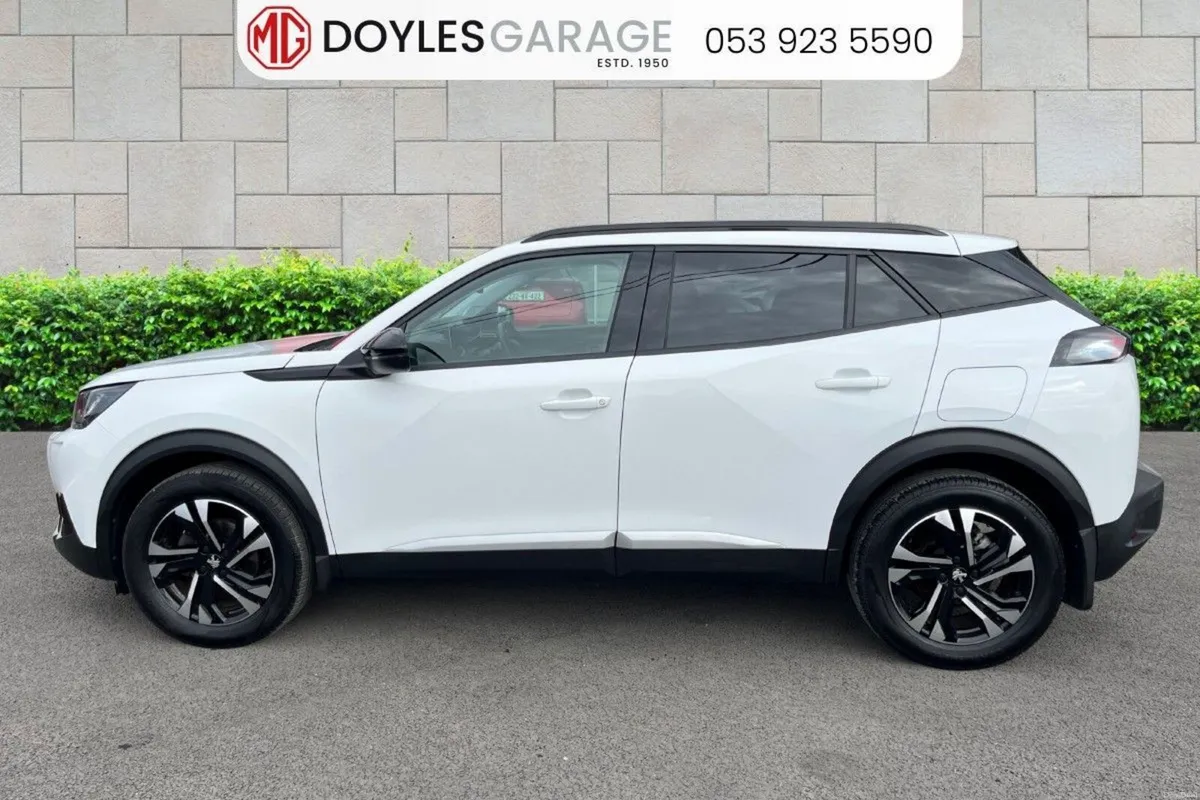 Peugeot 2008 1.2 Puretech 100bhp Allure - Image 6