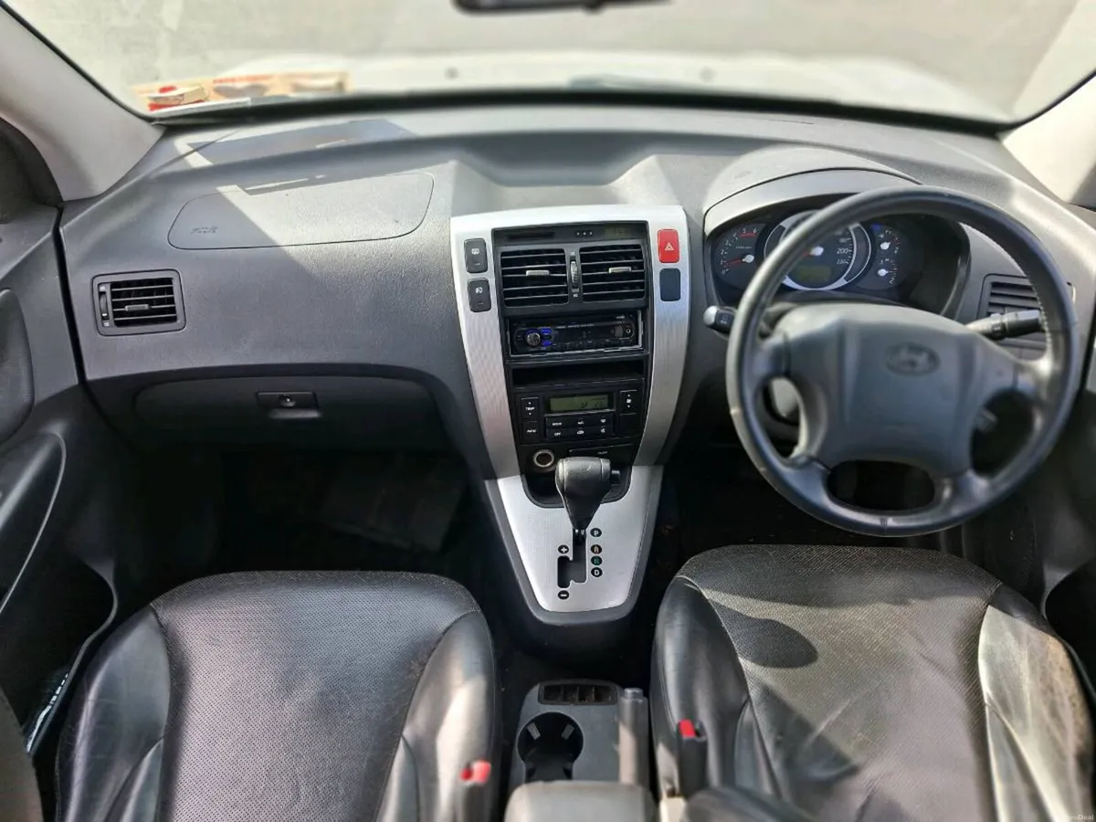 2008 Hyundai Tuscon NCT 02/27 Automatic Low km!!! - Image 6