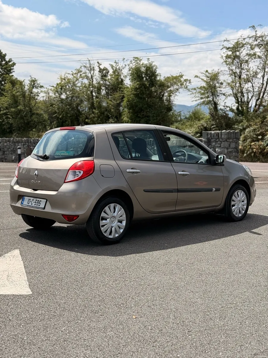 Clio 1.2 petrol - Image 5