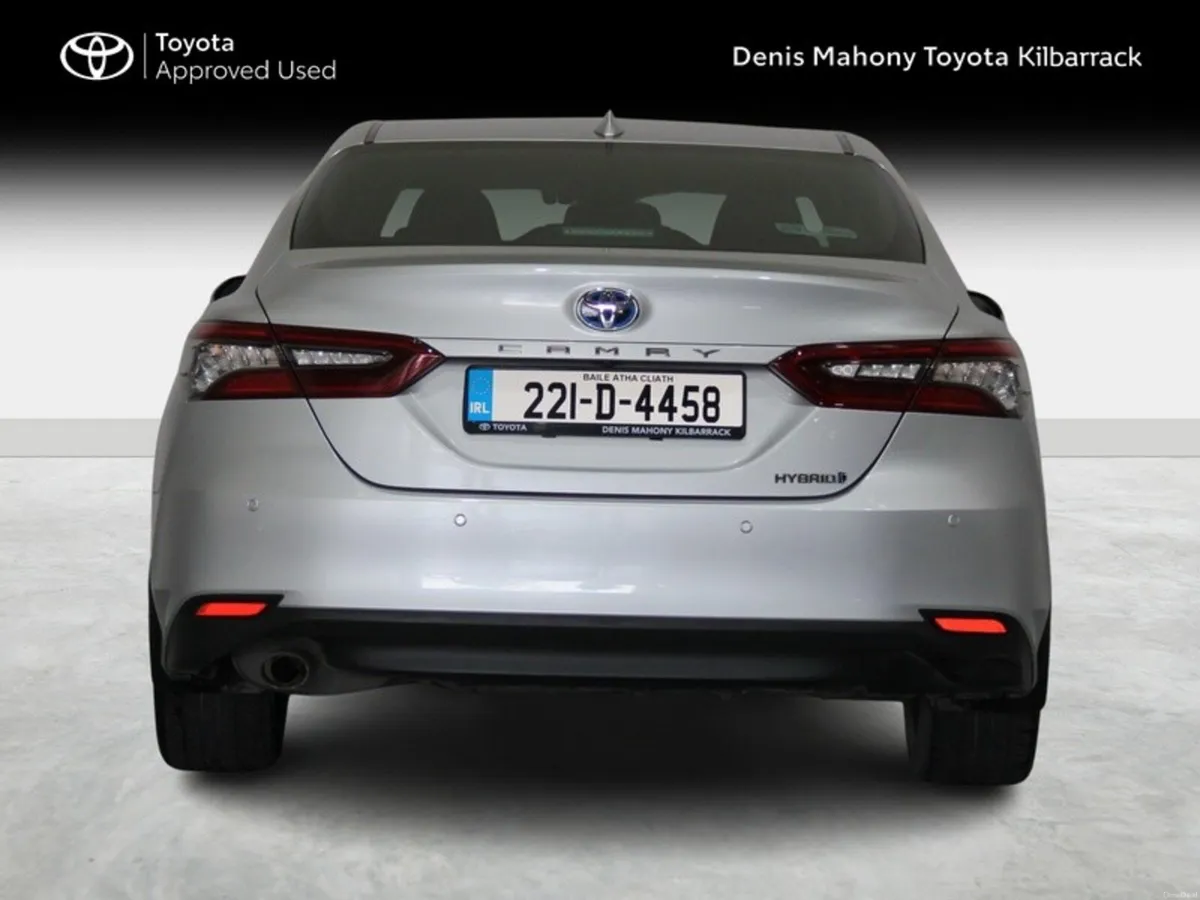 Toyota Camry PLATINUM EDITION - Image 4