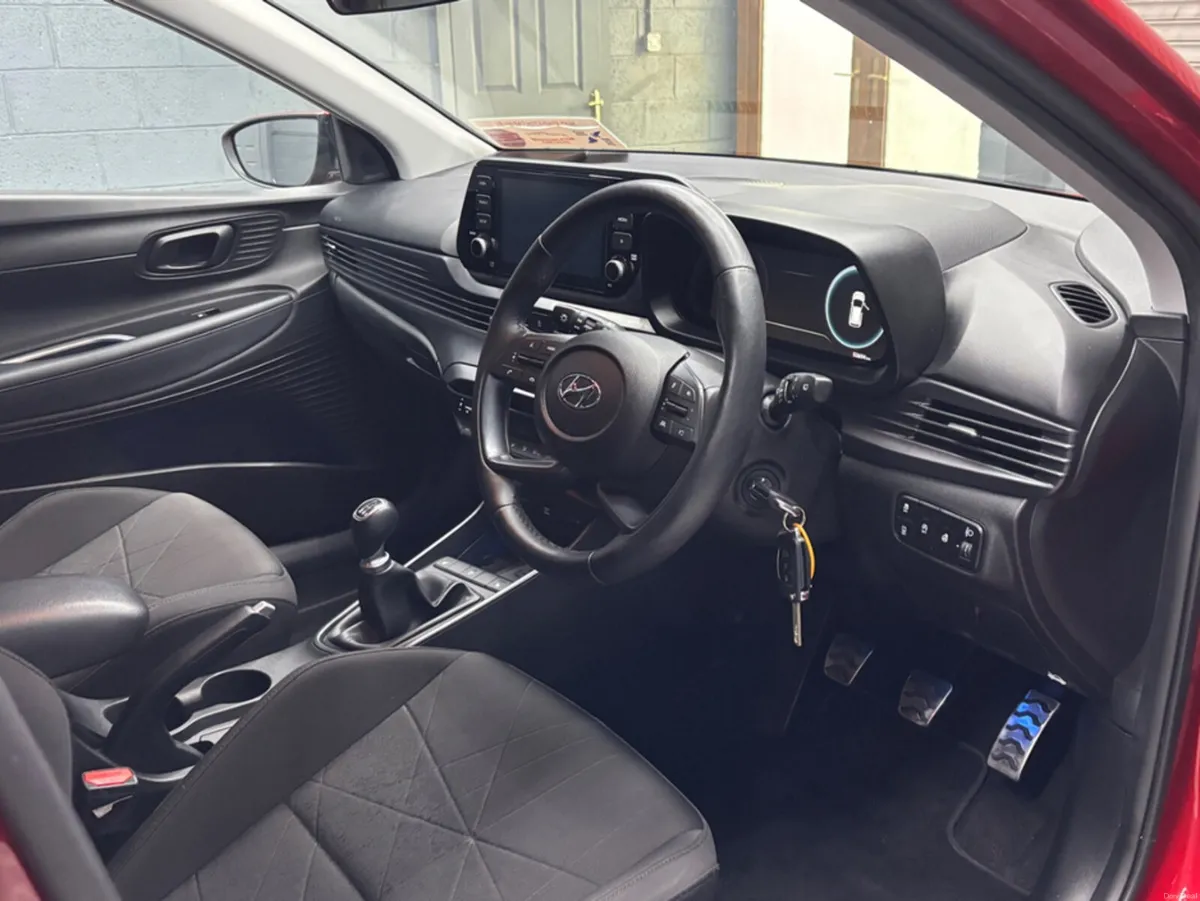 Hyundai Bayon EXECUTIVE 5DR - Image 6