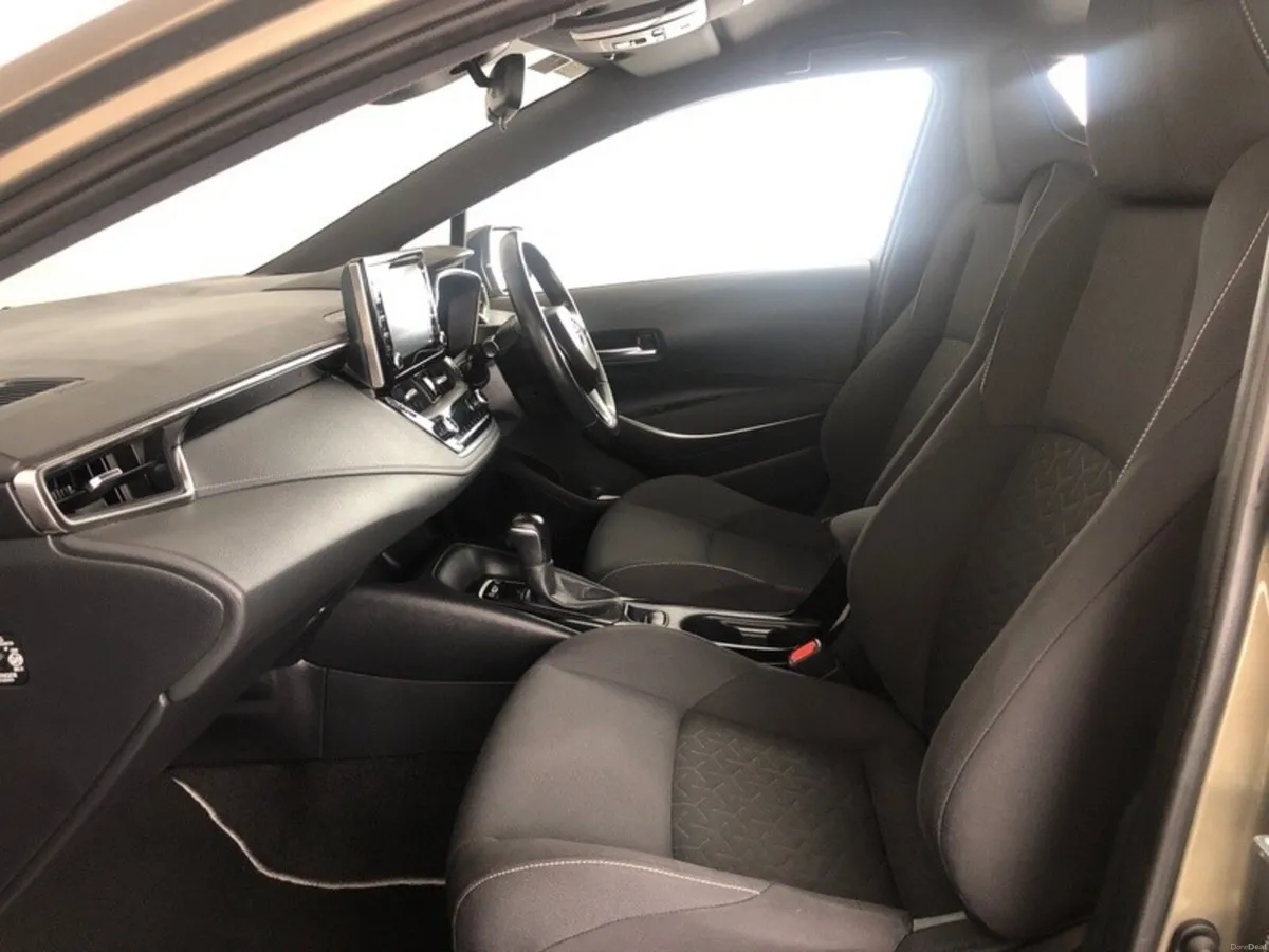 Toyota Corolla COROLLA HYBRID LUNA H/B - Image 6