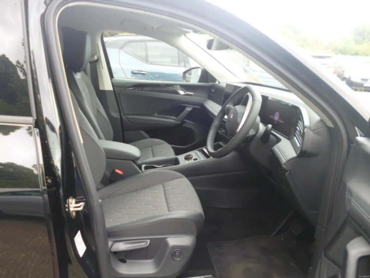 VW Tiguan Edition 75 2.0L TDI 150HP Commercia 2026 - Image 4