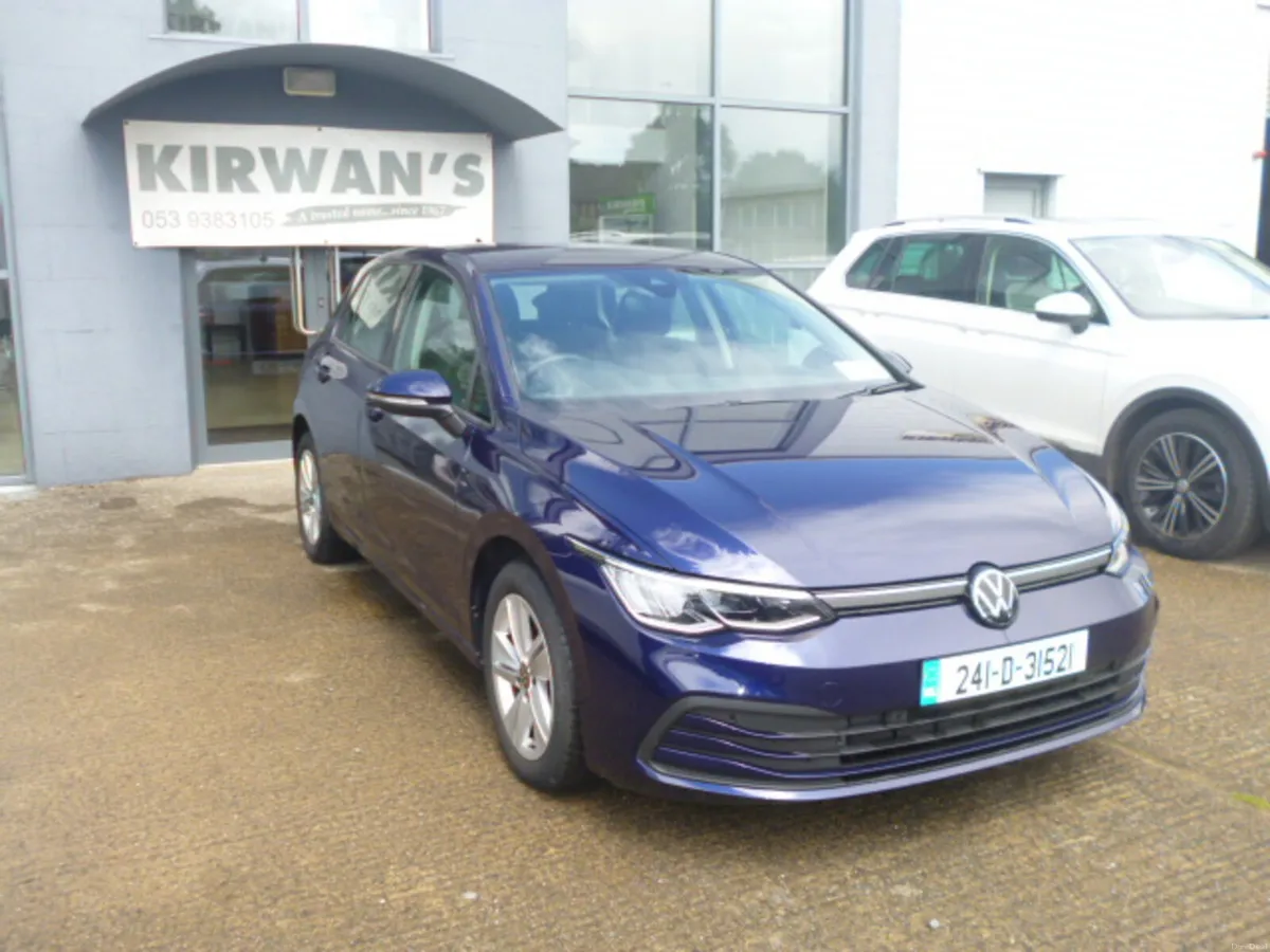 VW Golf 2.0 TDI 115HP Life  2024 - Image 2