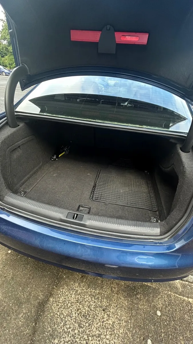 Audi A4 2012 - Image 5