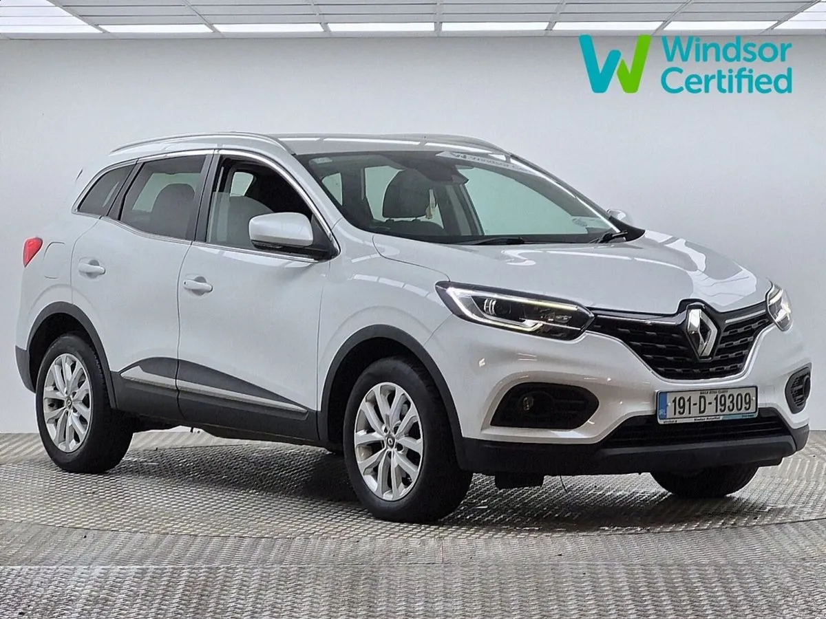 Renault Kadjar 1.3 TCE 140 bhp  Iconic - Image 1