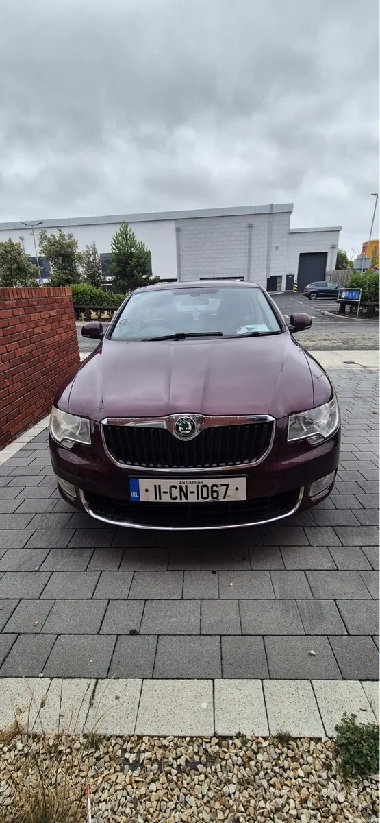 Škoda superb 2011 - Image 1