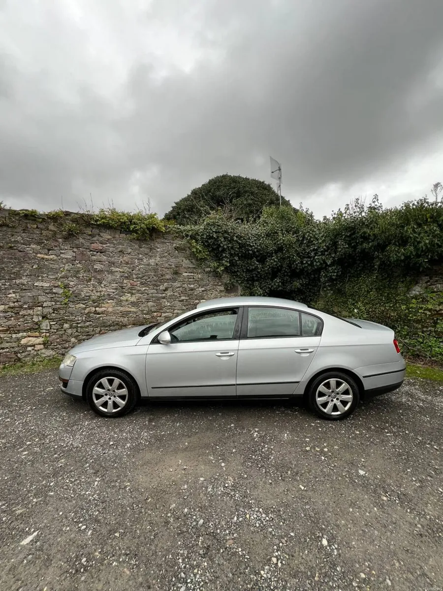 Volkswagen Passat 2.0TDI - Image 2