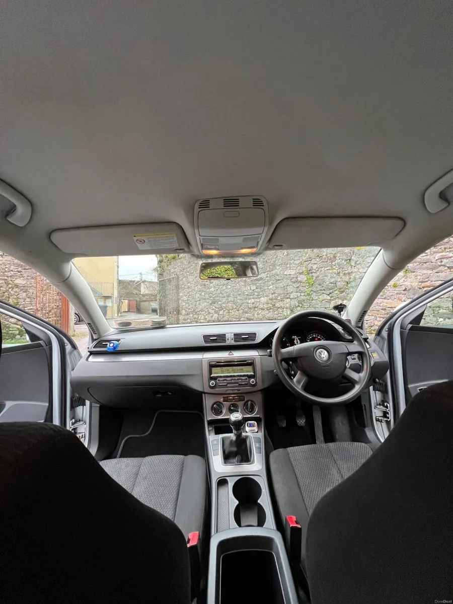 Volkswagen Passat 2.0TDI - Image 4