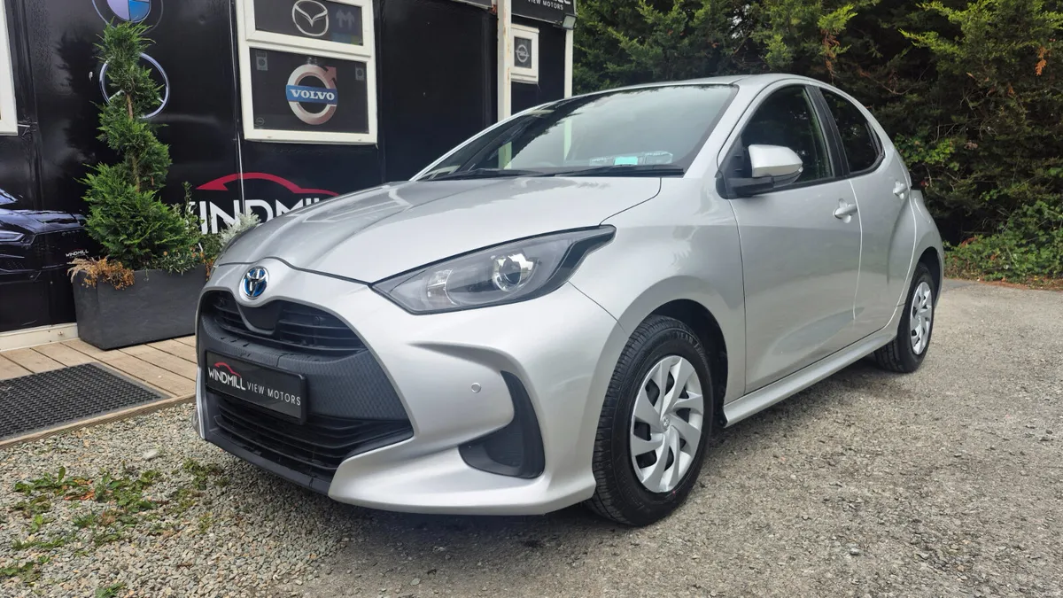 Toyota Yaris 1.5 Hybrid - Image 1