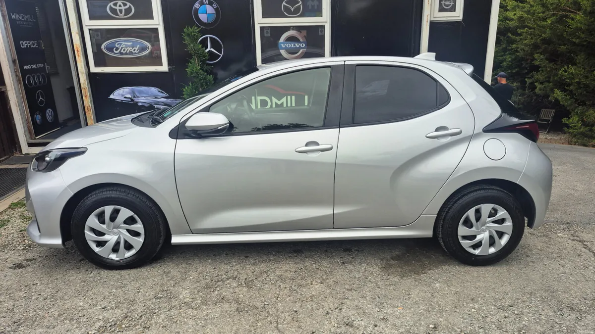 Toyota Yaris 1.5 Hybrid - Image 6