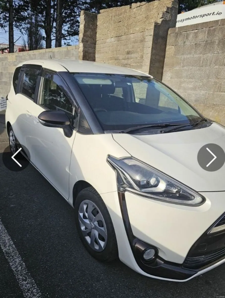 Toyota Sienta 2016 Automatic 7 seats - Image 5