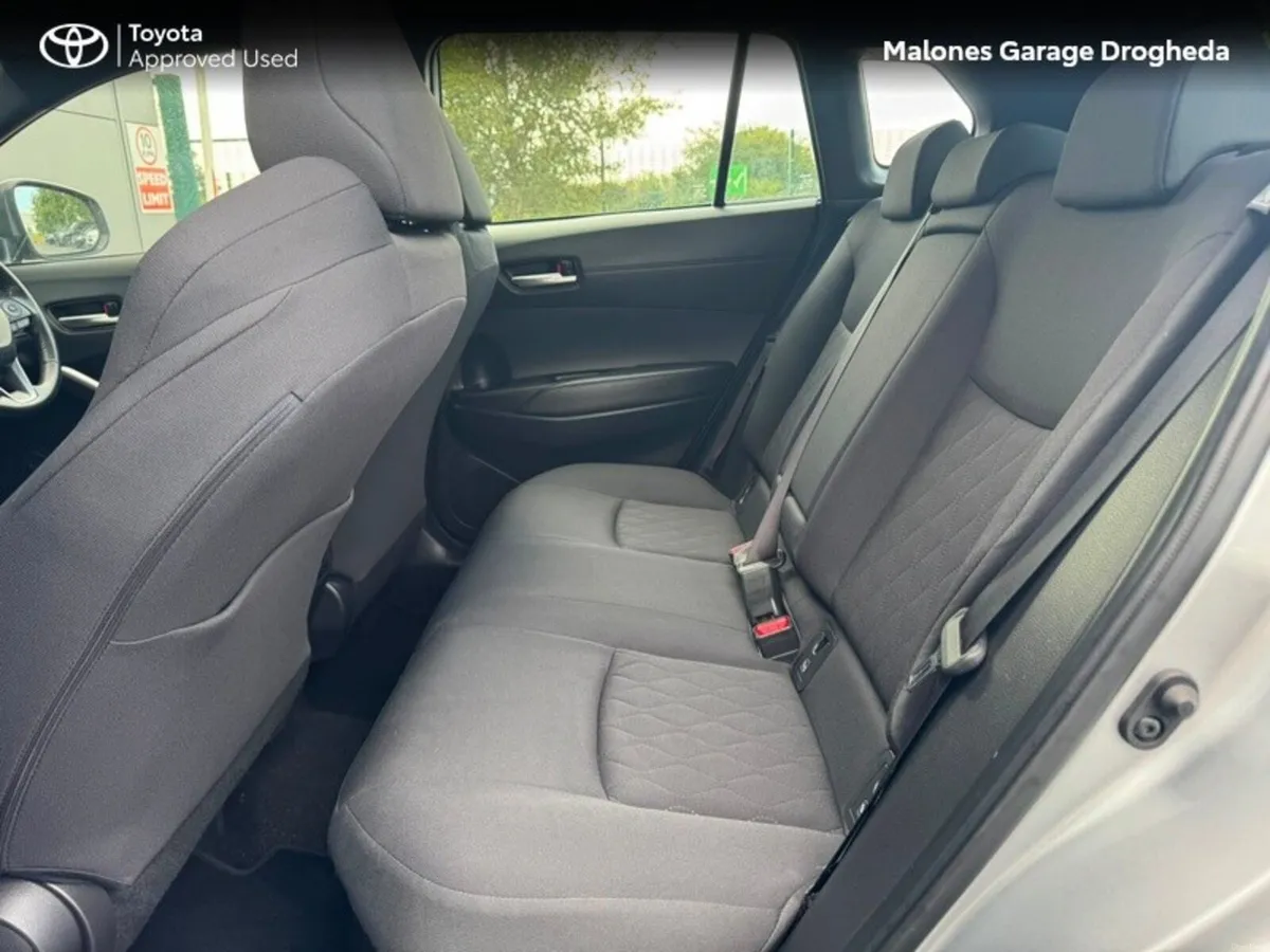 Toyota Corolla Cross 1.8 Hybrid Luna - Image 6