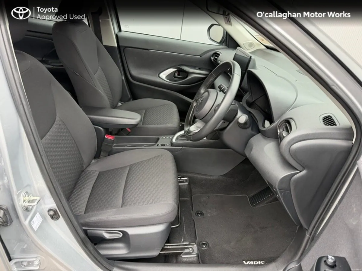 Toyota Yaris Cross YARIS CROSS LUNA 4DR AUTO - Image 6