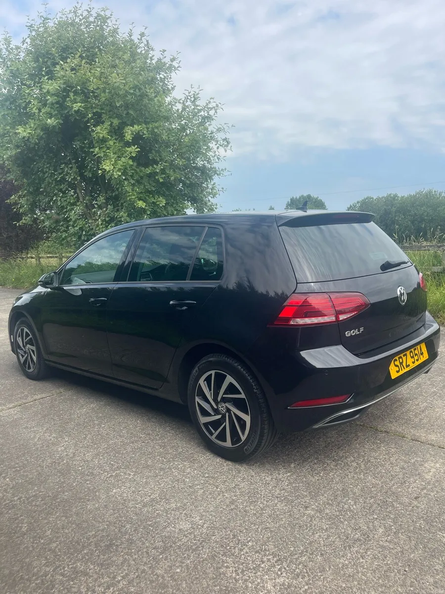 2020 Volkswagen Golf - Image 5