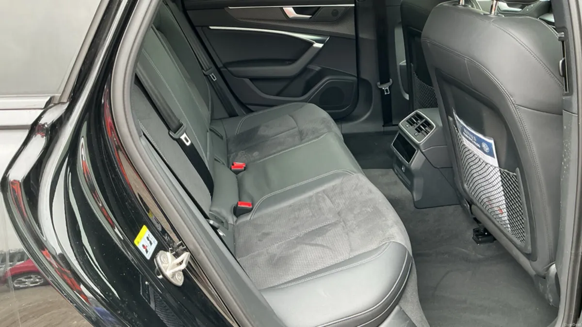 Audi A6 S LINE  50 TFSI E QUATTRO AVANT BLACK EDIT - Image 4