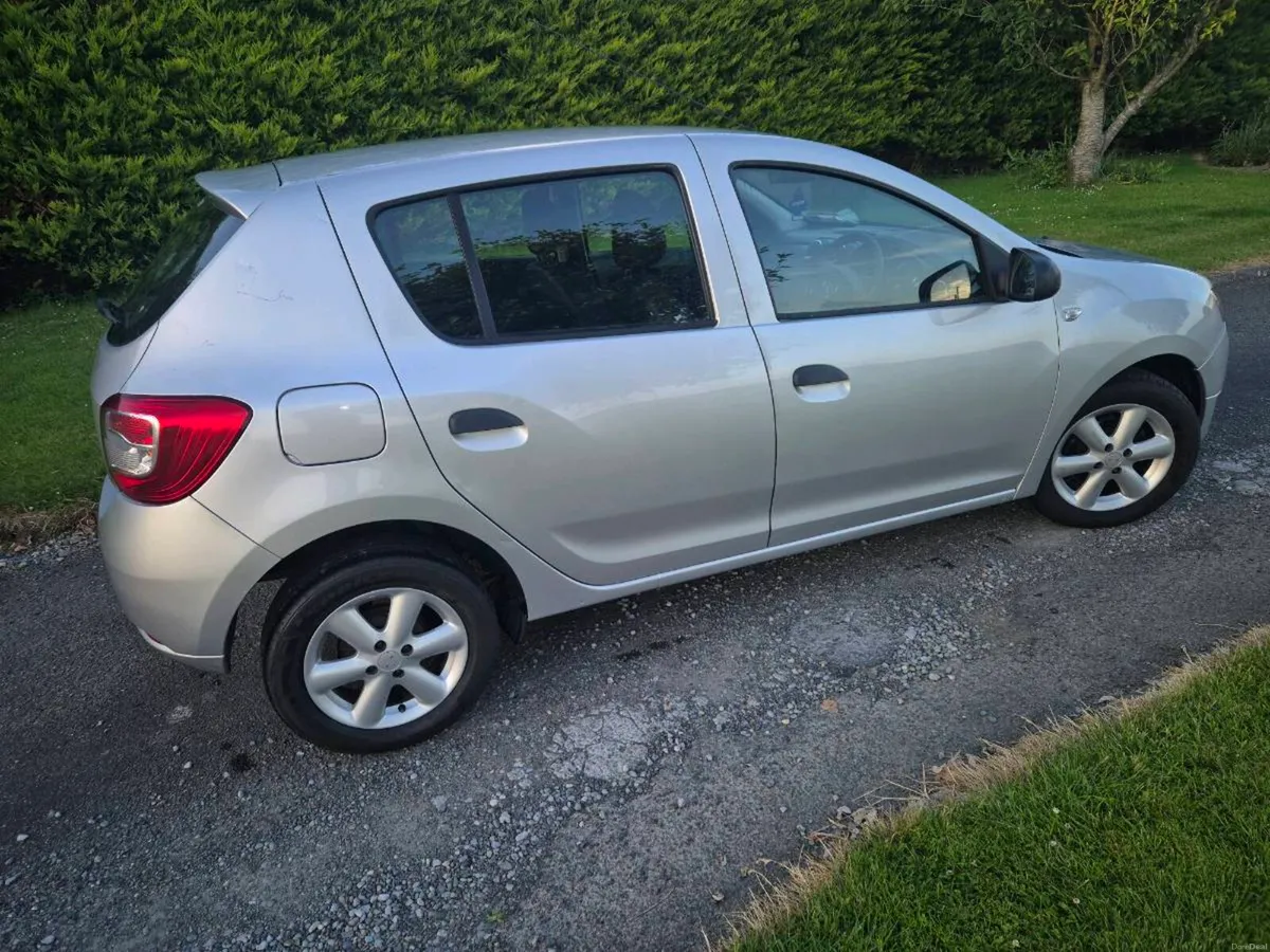 2016 Dacia sandero 1.2 petrol. 08/2028 Test - Image 3
