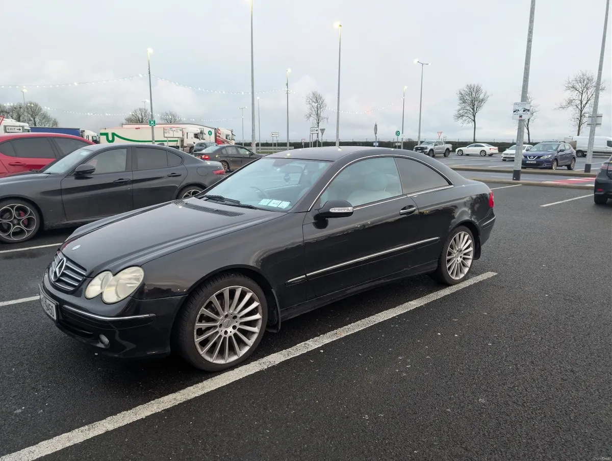 Mercedes-Benz CLK 2004 - Image 1
