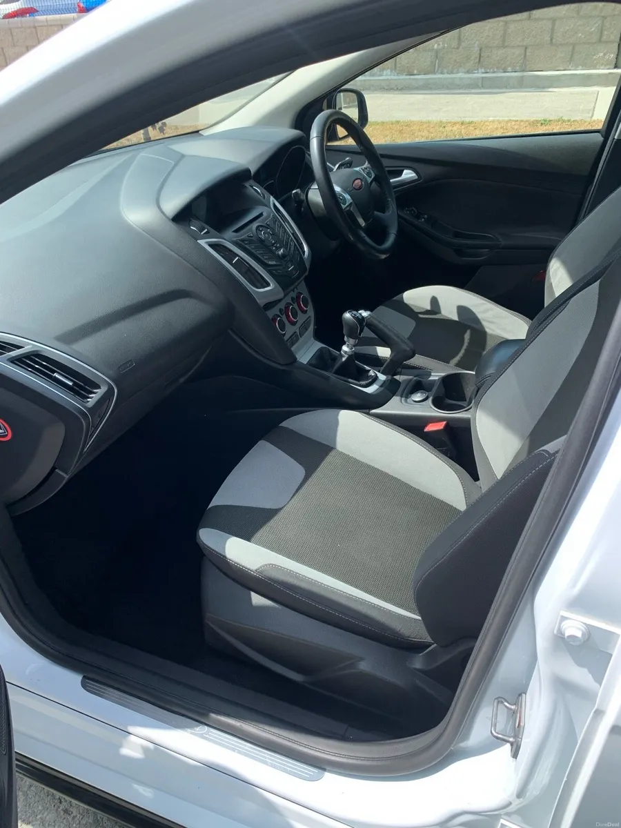 2014 Ford Focus diesel, Nctd 3/27, Taxed 10/26 - Image 6
