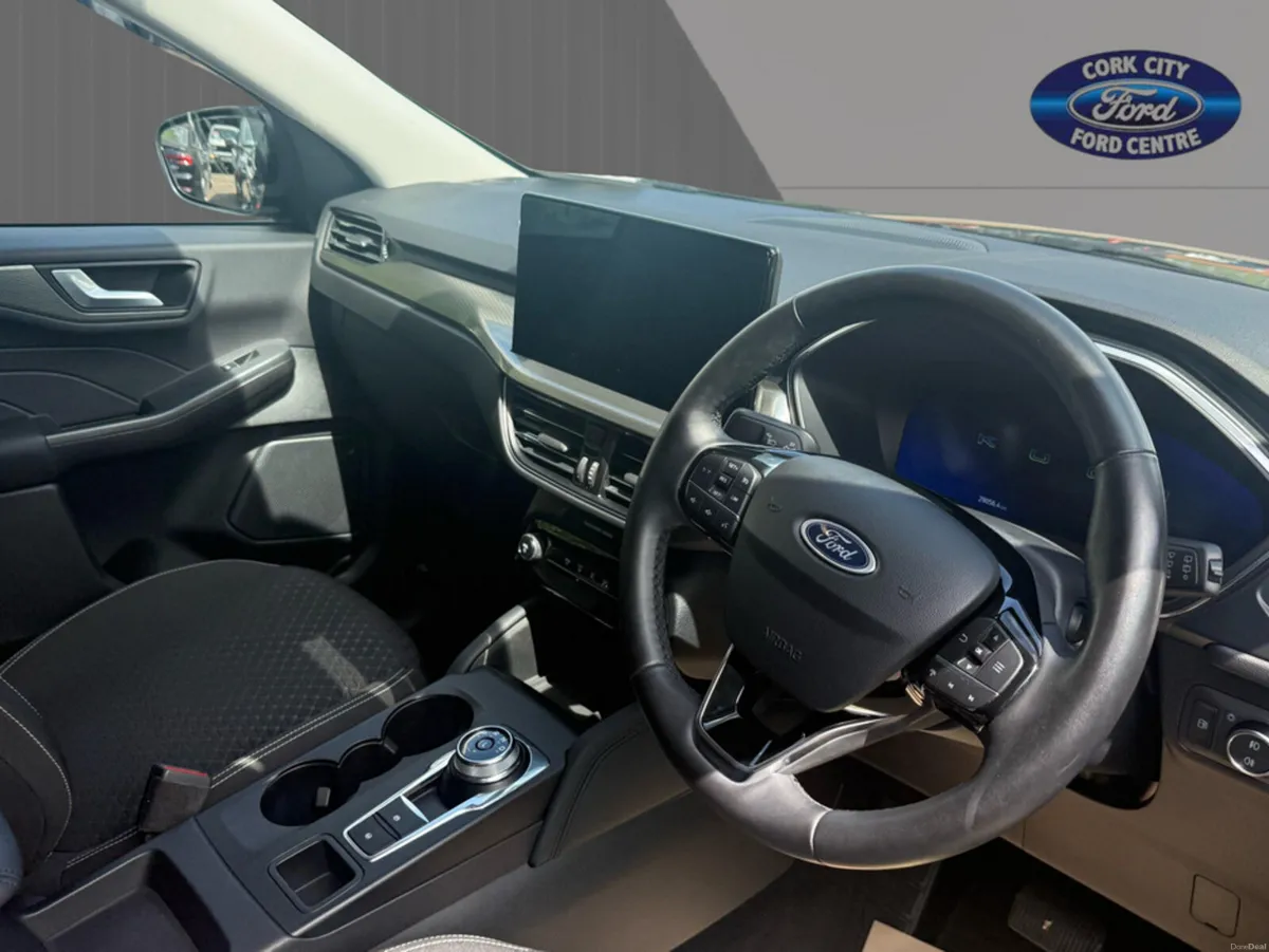 Ford Kuga TITANIUM 5DR 2.5HEVS225 S6.2 2P - Image 6
