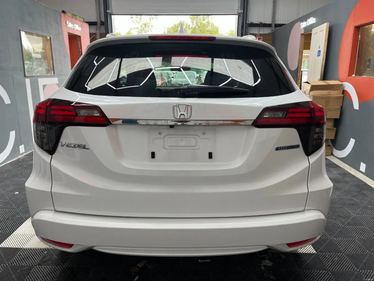 Honda Vezel 2018 HONDA VEZEL AUTOMATIC / 1.5 / CRU - Image 3