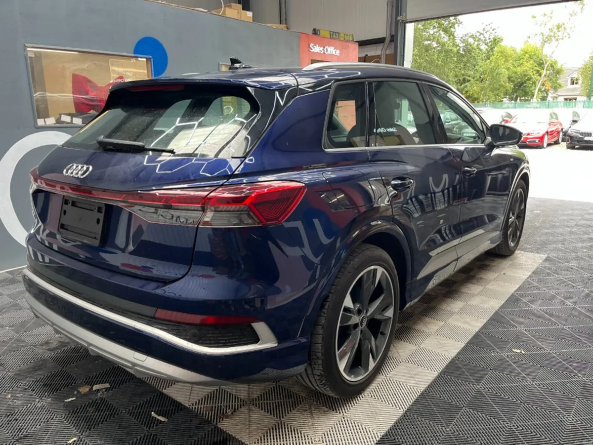 Audi Q4 e-tron 2025 AUDI Q4 E-TRON 45 S LINE/ AUTO - Image 2
