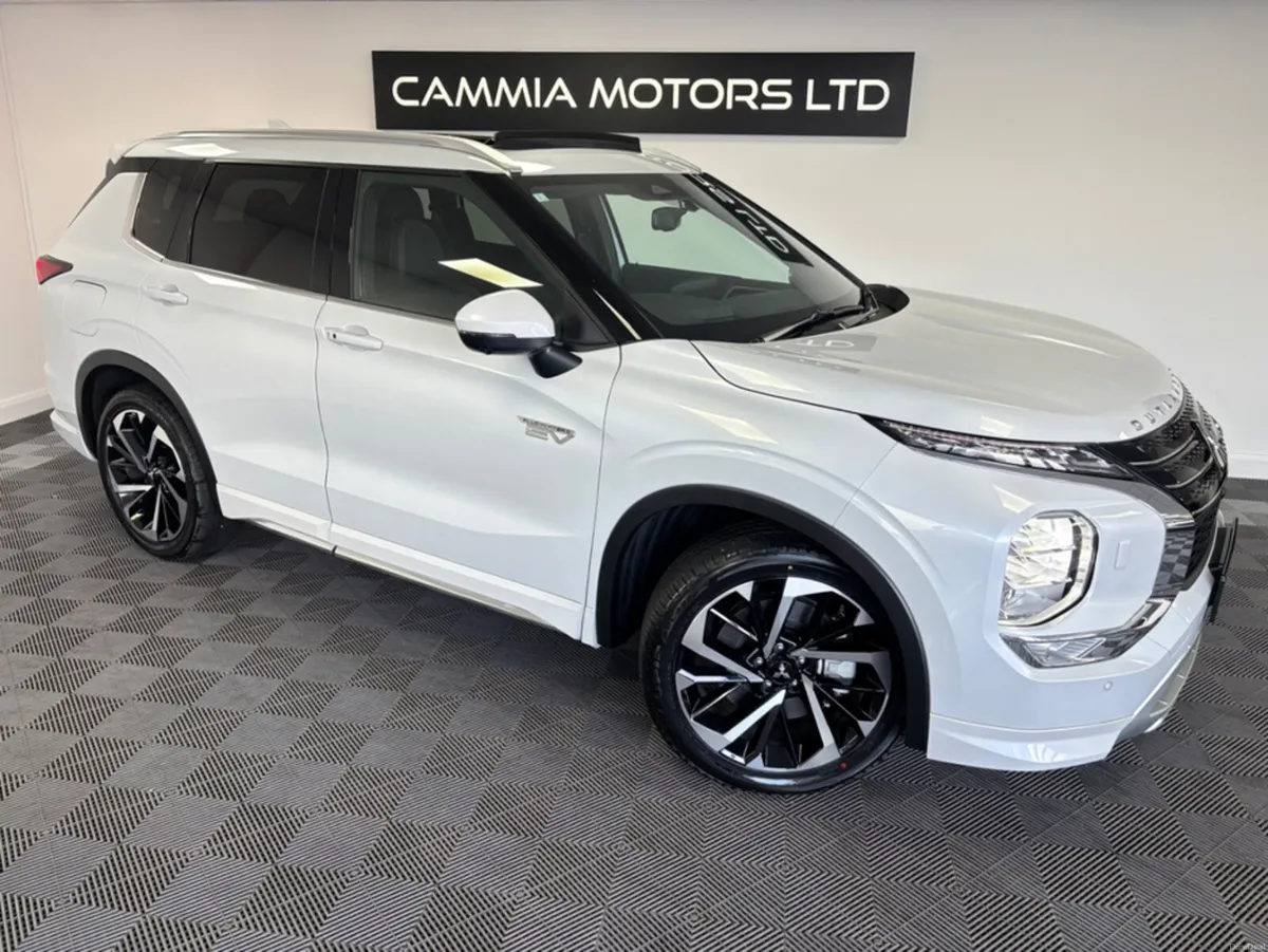 Mitsubishi Outlander 2024 MITSUBISHI OUTLANDER* - Image 1