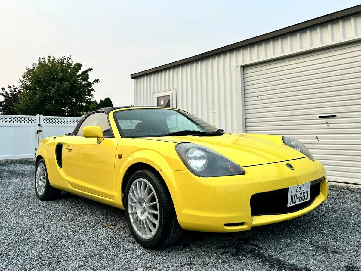 Toyota MRS Spyder (Convertible MR2) - Image 5