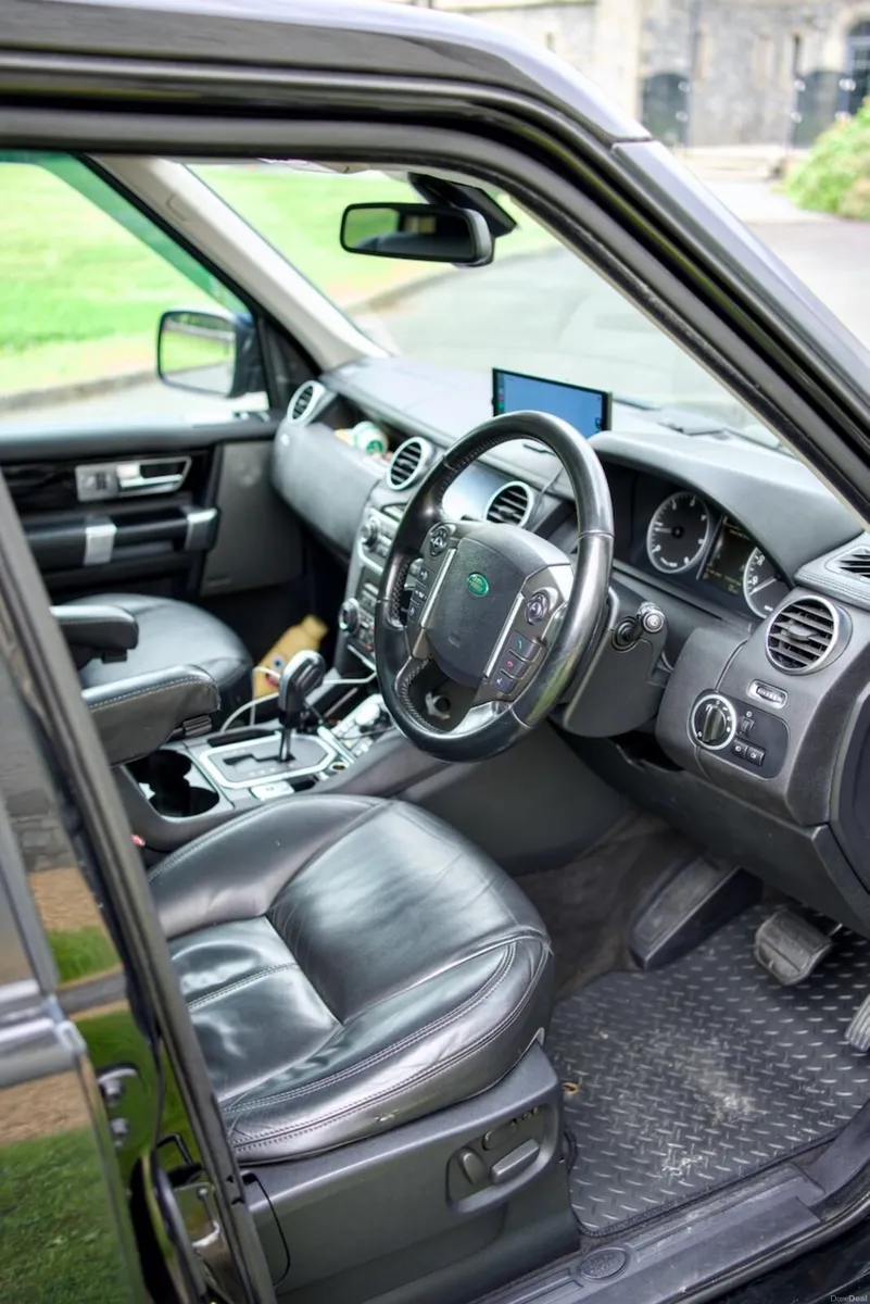Land Rover Discovery 2010 - Image 5