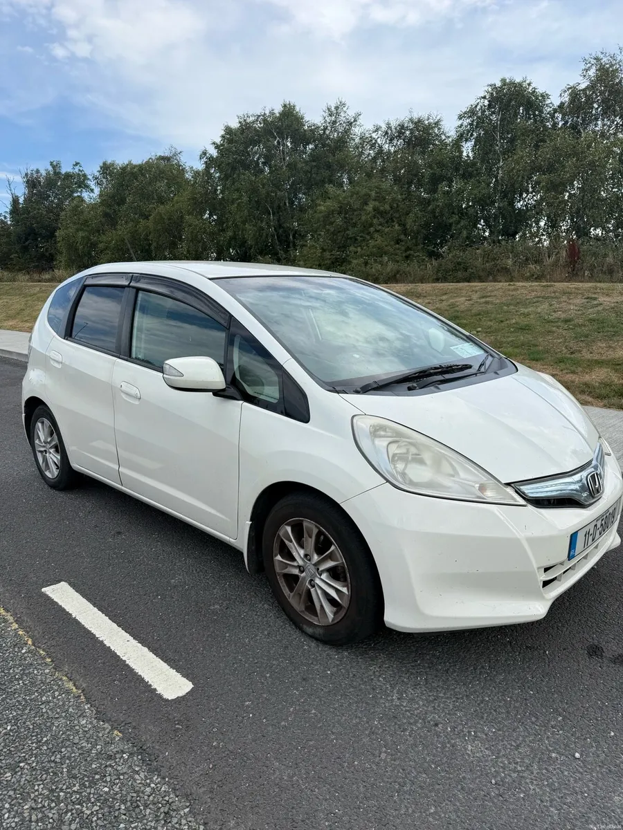 Honda fit 1.3 automatic Hybrid Nct 9/26 tax 8/26 - Image 1