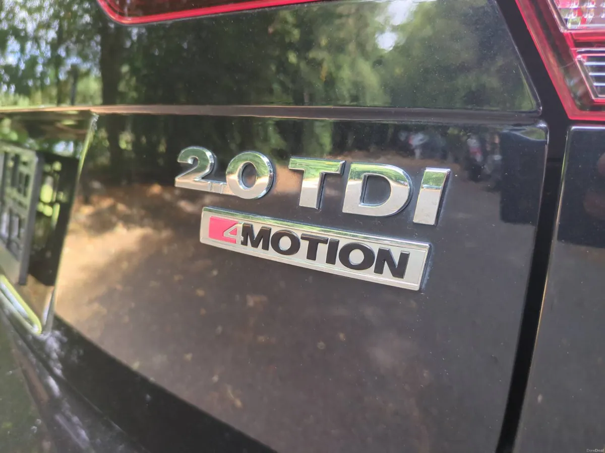 2019 VW Tiguan R-Line *HIGH SPEC* Low kms - Image 6