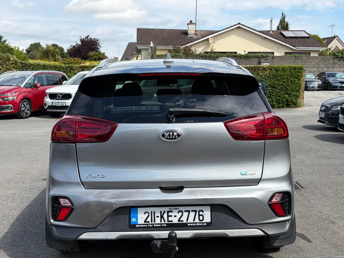 211 Kia Niro 1.6 Hbrid PHEV Auto - Image 6