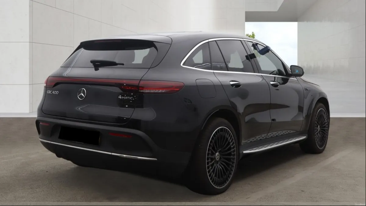 MERCEDES EQC 400 AMG LINE PREMIUM PLUS 4MATIC - Image 6