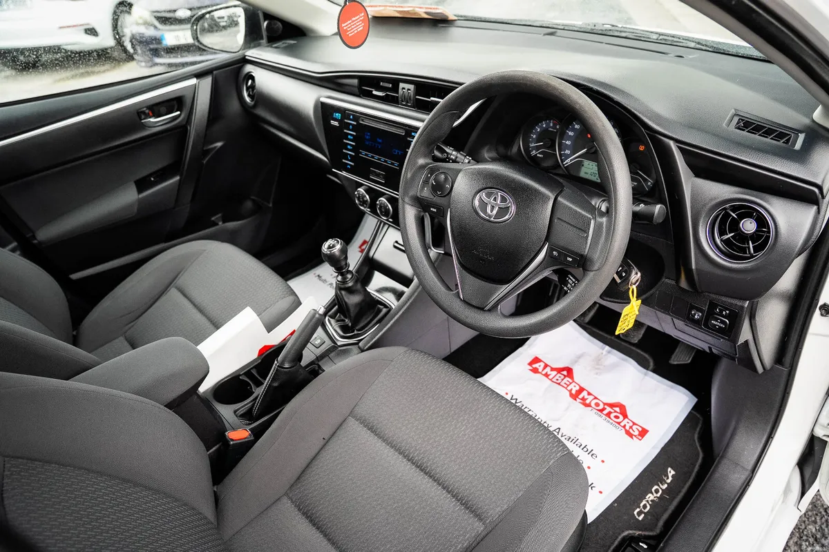 2017 Toyota Corolla **LOW MILEAGE** - Image 5