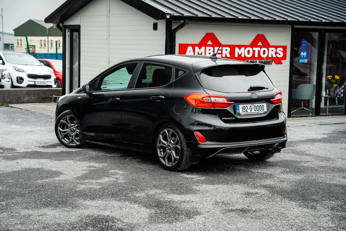 2019 Ford Fiesta St-Line - Image 2
