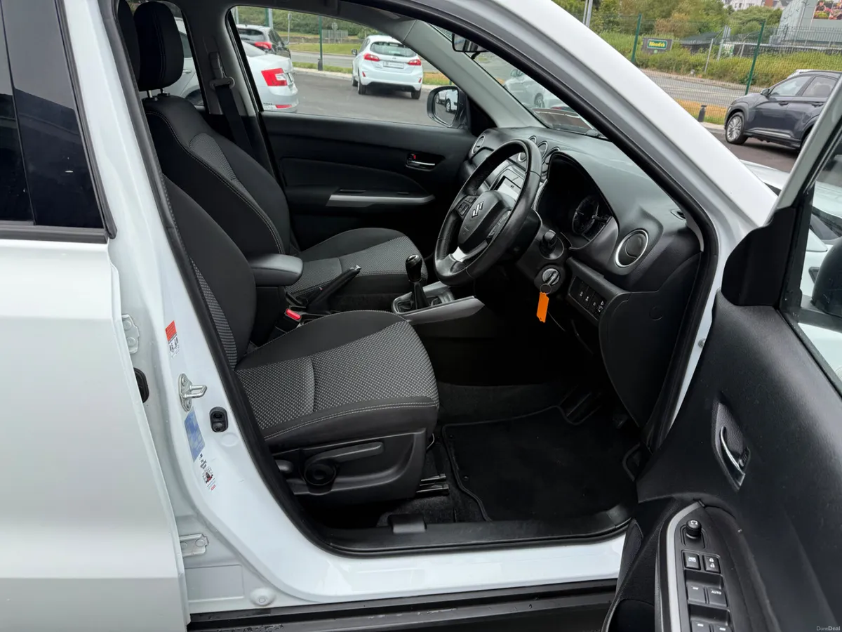 2019 Suzuki Vitara 1.0L SZ-T - Image 6