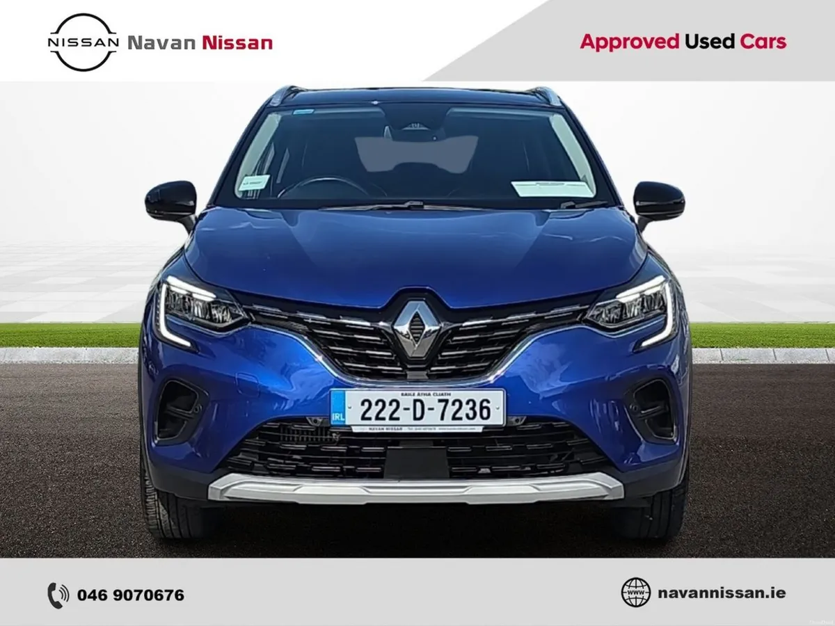 Renault Captur SE Edition *PERFECT FAMILY CAR* - Image 2