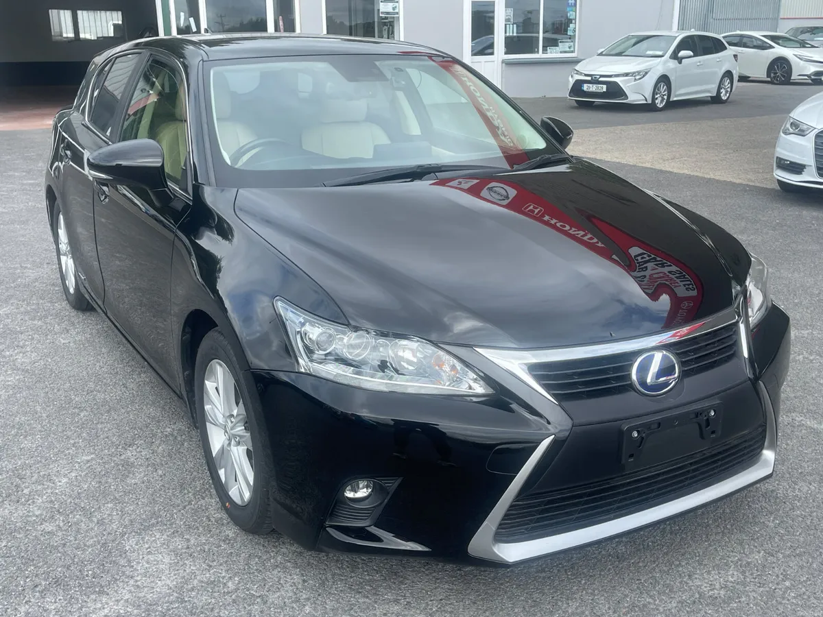 Lexus CT 2016-1 - Image 1