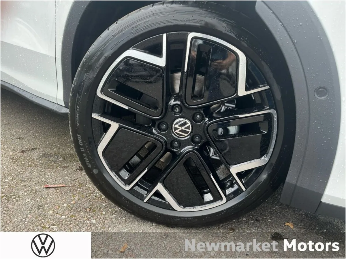 Volkswagen T-Roc R-LINE PLUS 1.5TSI 150BHP DSG AUT - Image 2