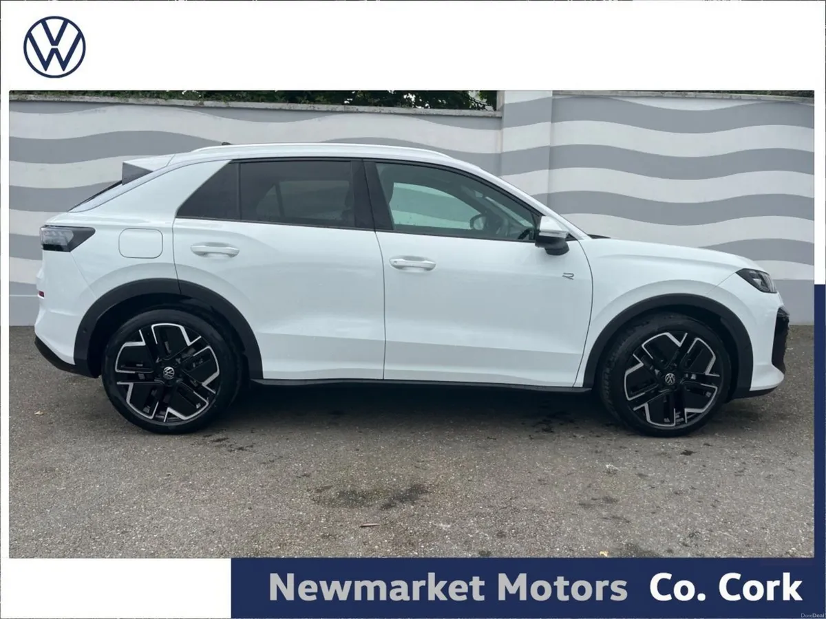 Volkswagen T-Roc R-LINE PLUS 1.5TSI 150BHP DSG AUT - Image 3