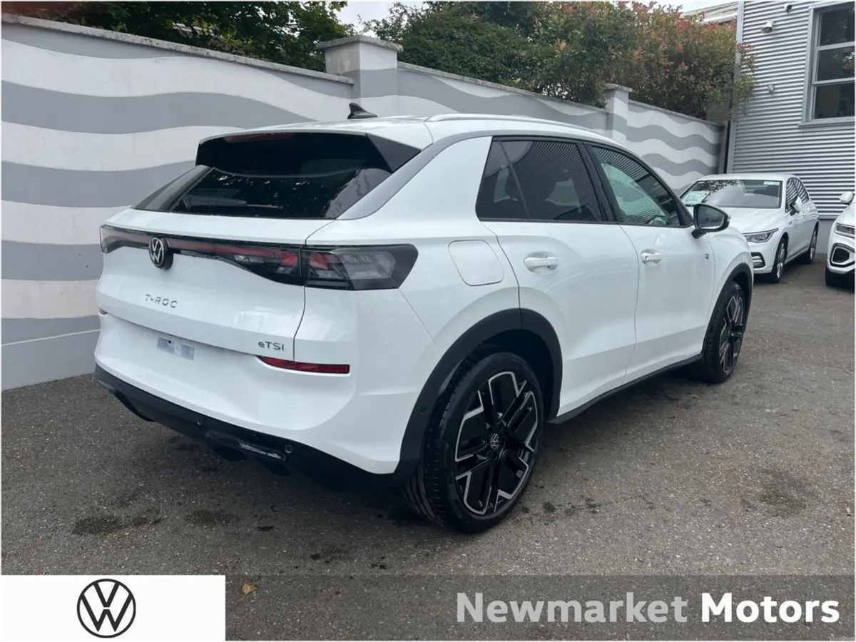 Volkswagen T-Roc R-LINE PLUS 1.5TSI 150BHP DSG AUT - Image 4