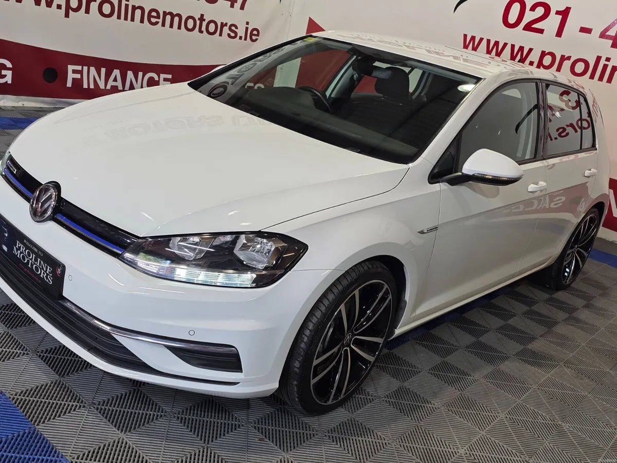 VW GOLF 1.5 TSI PETROL MANUAL MK 7.5 - Image 4