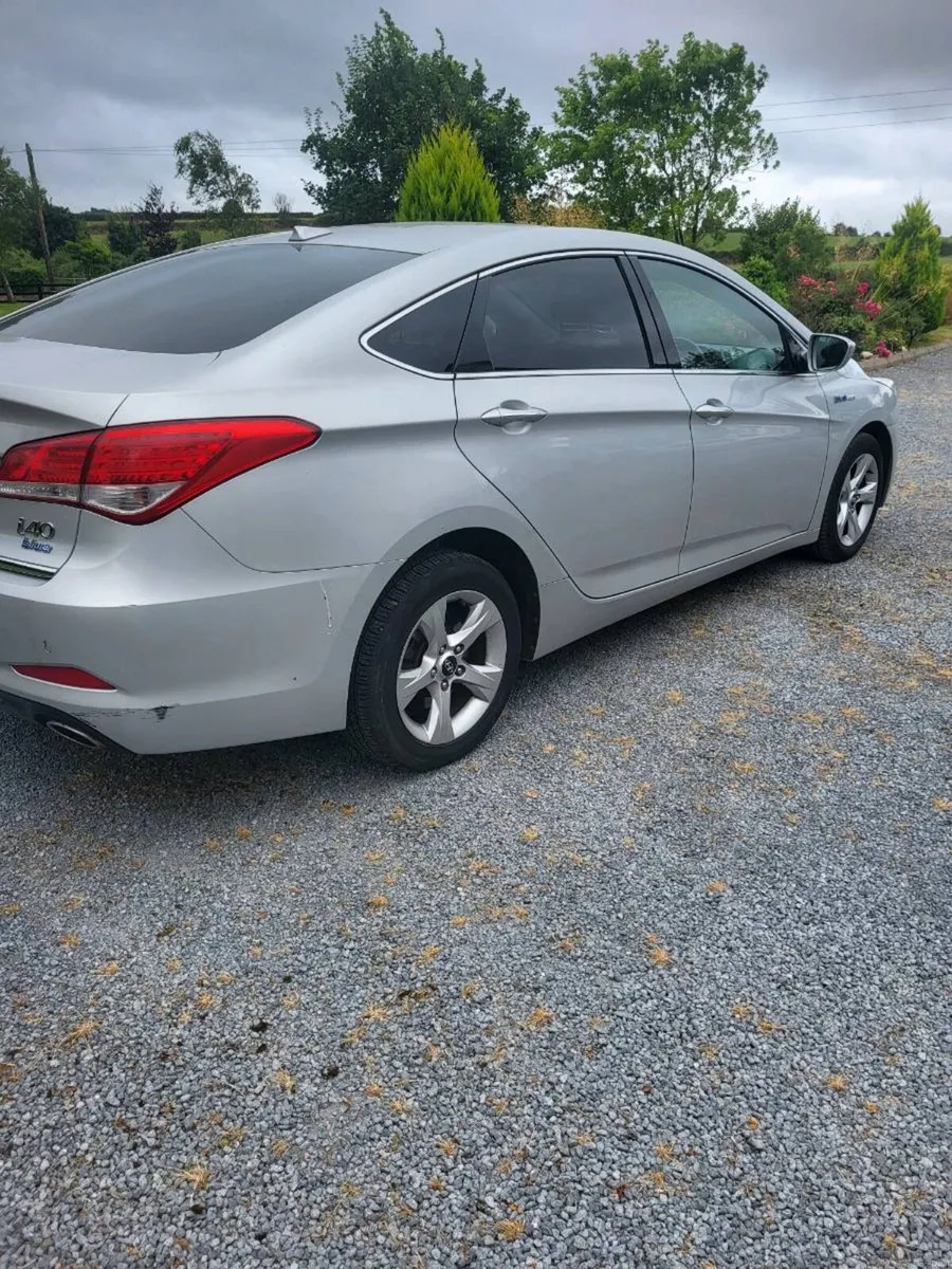 132 Hundai I40 - Image 3
