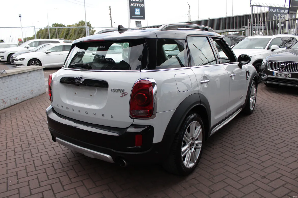 2017 MINI CROSSOVER AWD 2.0SD  5DR HATCHBACK AUTO - Image 4