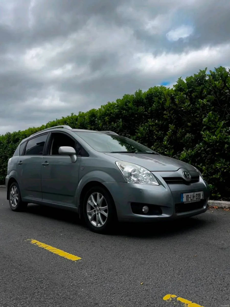 10 Toyota corolla Verso 1.8 auto 7 seater - Image 2