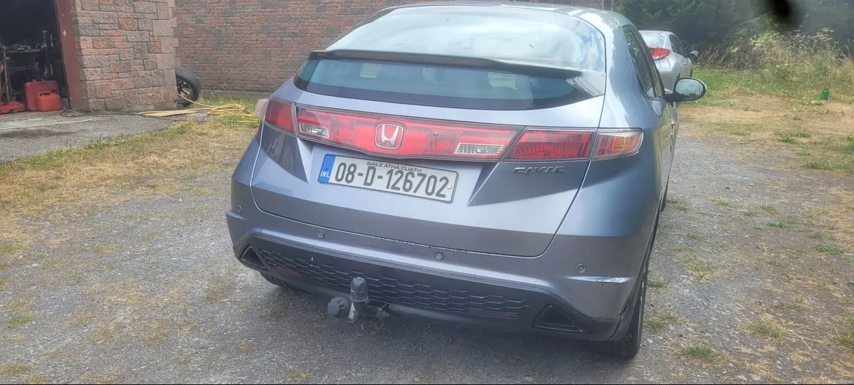 Honda Civic 2008 - Image 2