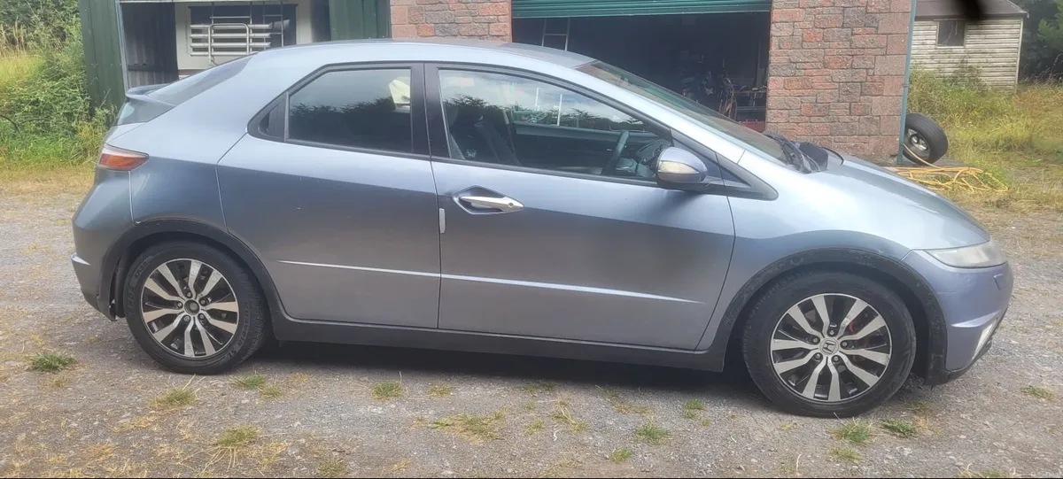 Honda Civic 2008 - Image 1