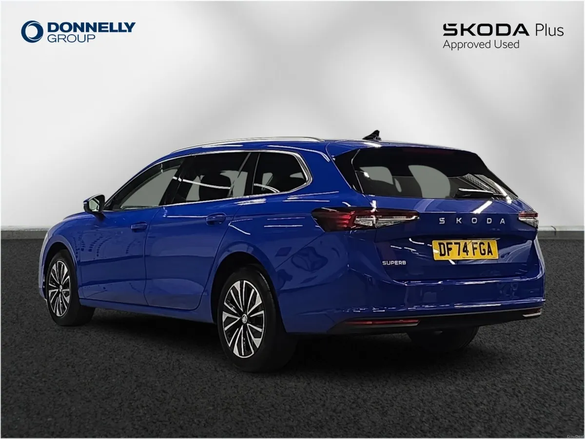 Skoda SUPERB Diesel Estate SE Technology - Image 3